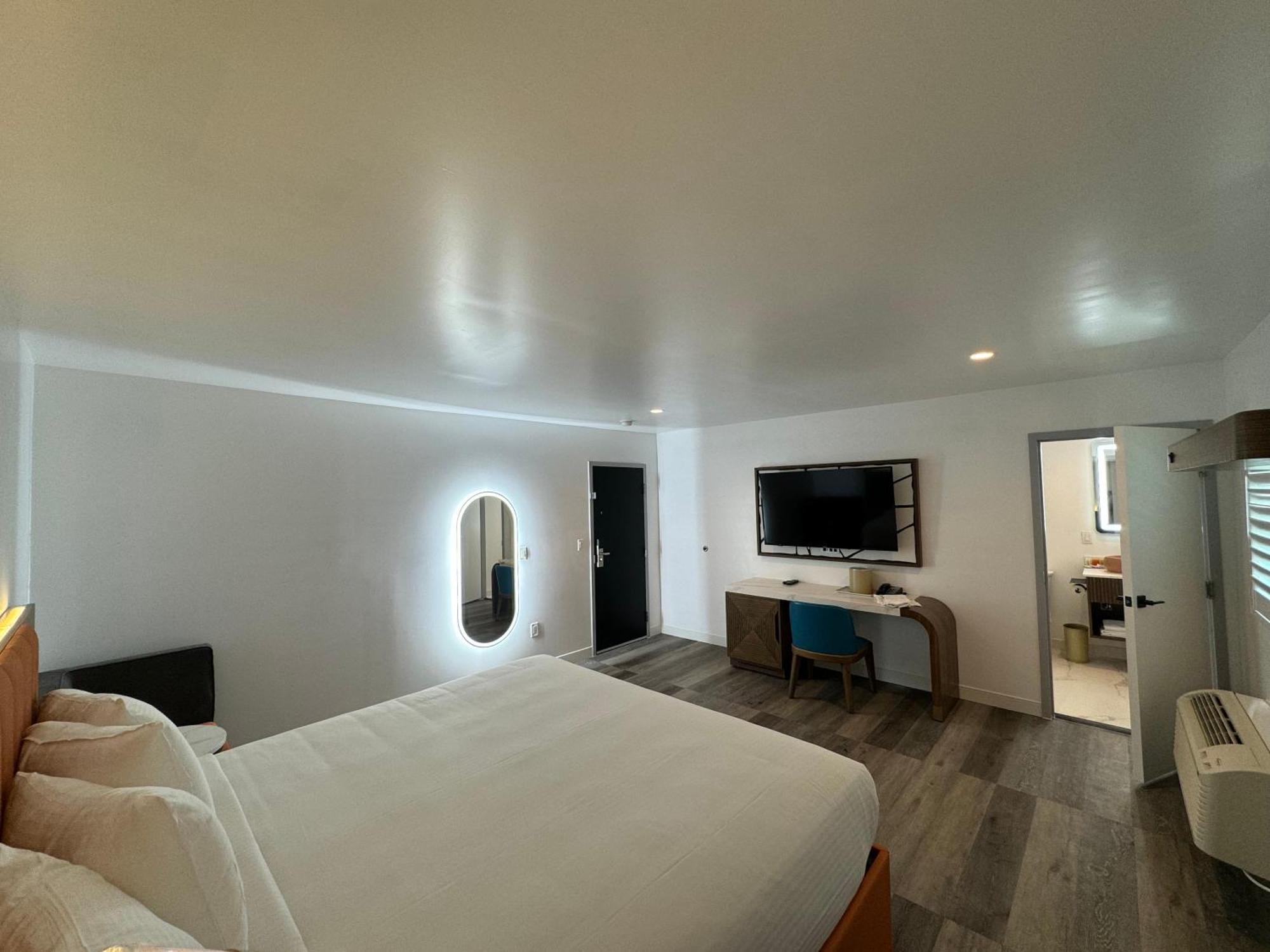 Hotel Rudra - Hollywood Λος Άντζελες Δωμάτιο φωτογραφία