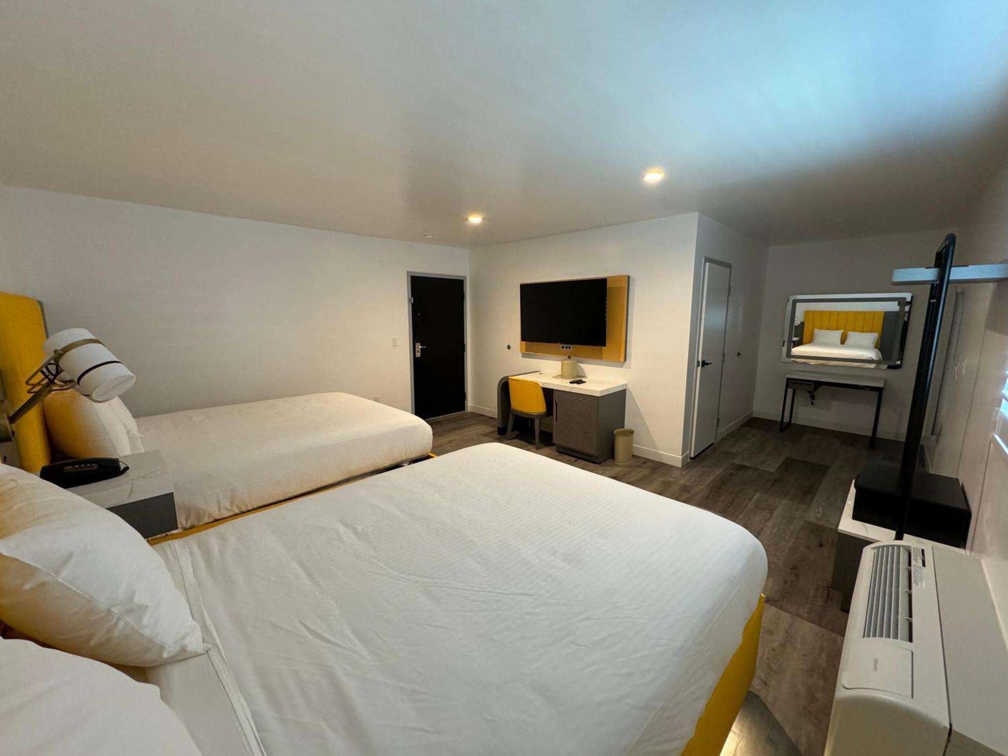 Hotel Rudra - Hollywood Λος Άντζελες Δωμάτιο φωτογραφία